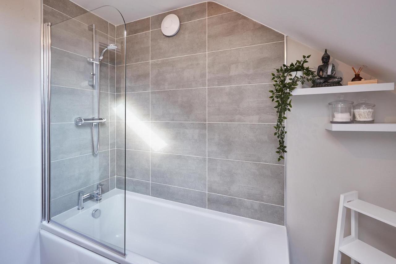 Host & Stay - Aidan Gardens Durham Bagian luar foto