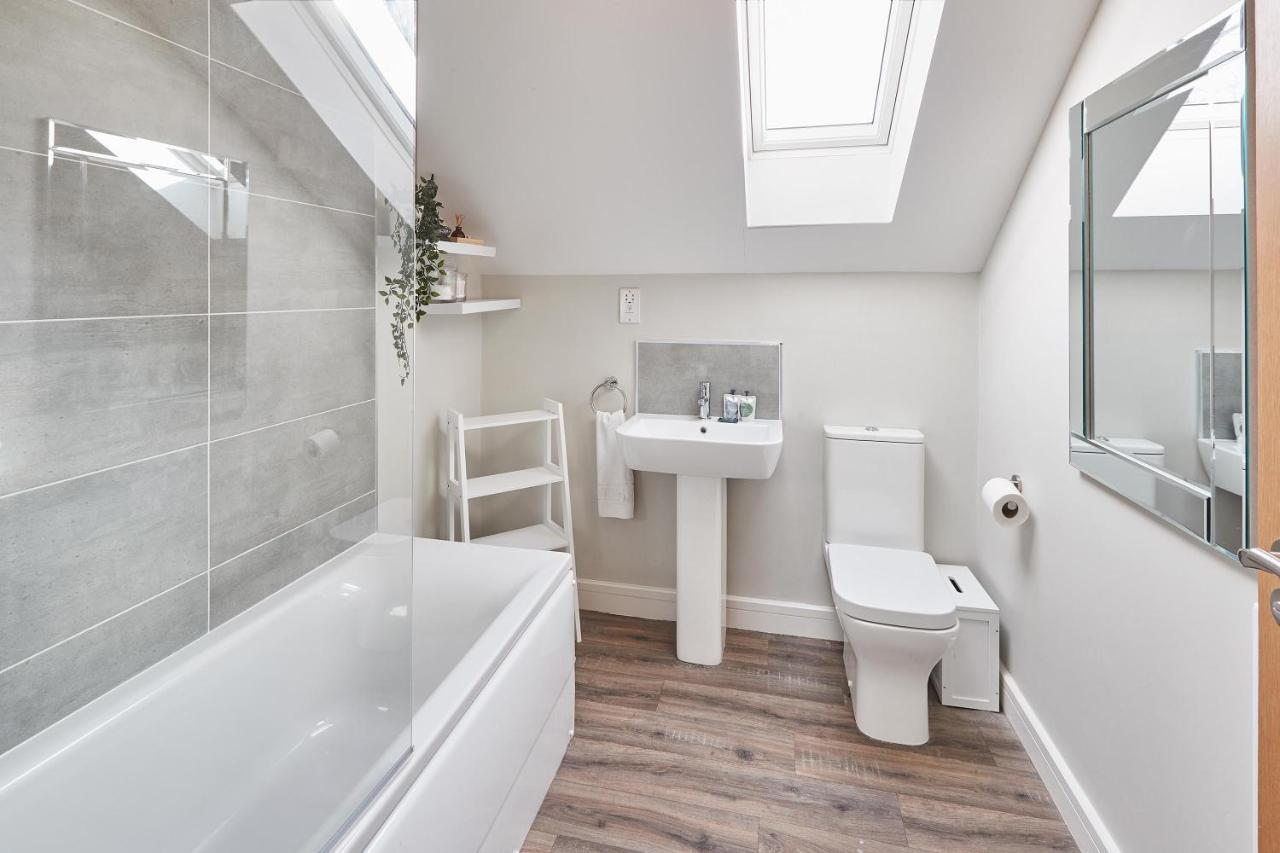 Host & Stay - Aidan Gardens Durham Bagian luar foto