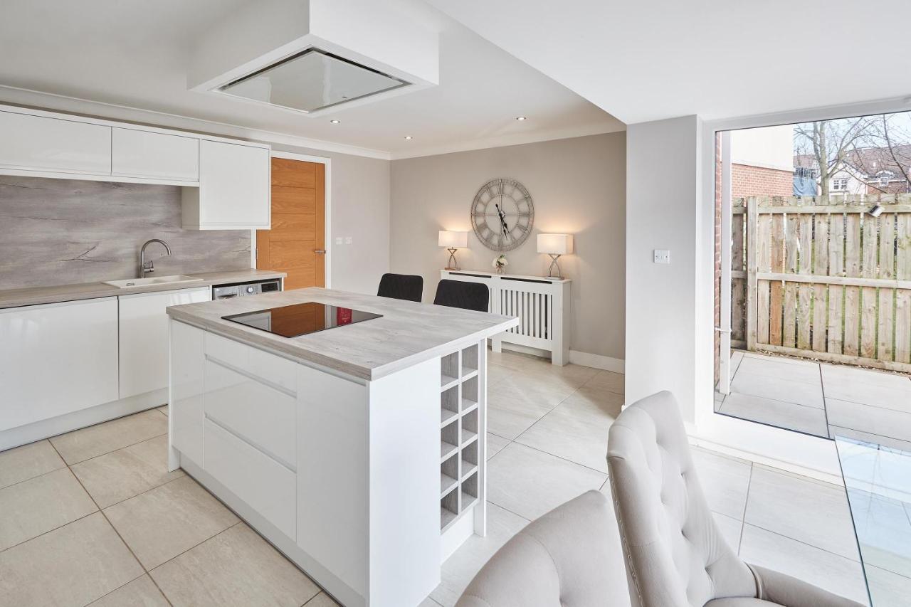 Host & Stay - Aidan Gardens Durham Bagian luar foto