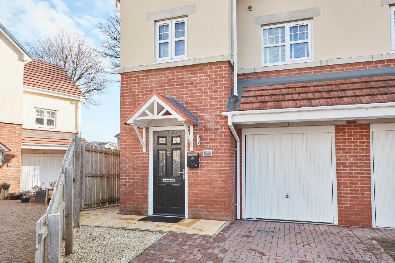 Host & Stay - Aidan Gardens Durham Bagian luar foto